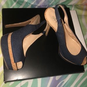 GUESS DENIM PLATFORM CORK HEEL